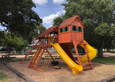 Farm-and-yard-jaguar-playground-megasized-wood-roof-customer-3
