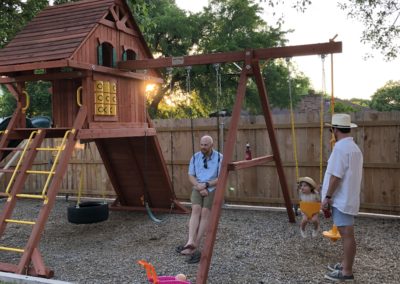 Farm-and-yard-parrot-isaland-playground-xl-wood-roof-treehouse-customer-5