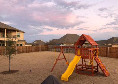 farm-and-yard-central-texas-parrot-island-fort-wood-roof-playground-customer-7