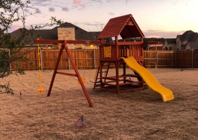 farm-and-yard-central-texas-parrot-island-fort-wood-roof-playground-customer-9