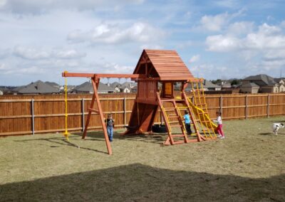 farm-and-yard-central-texas-parrot-island-playcenter-wood-roof-customer-2