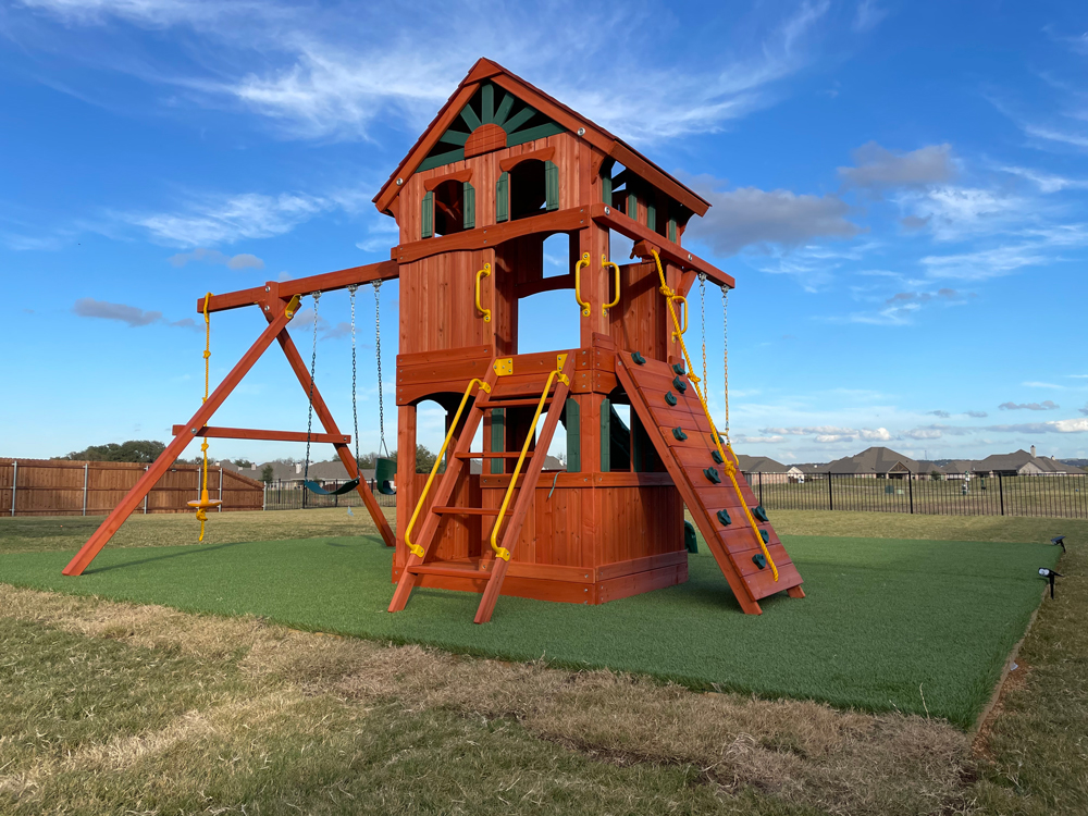 farm-and-yard-parrot-island-fort-playhouse-treehouse-panels-customer-3