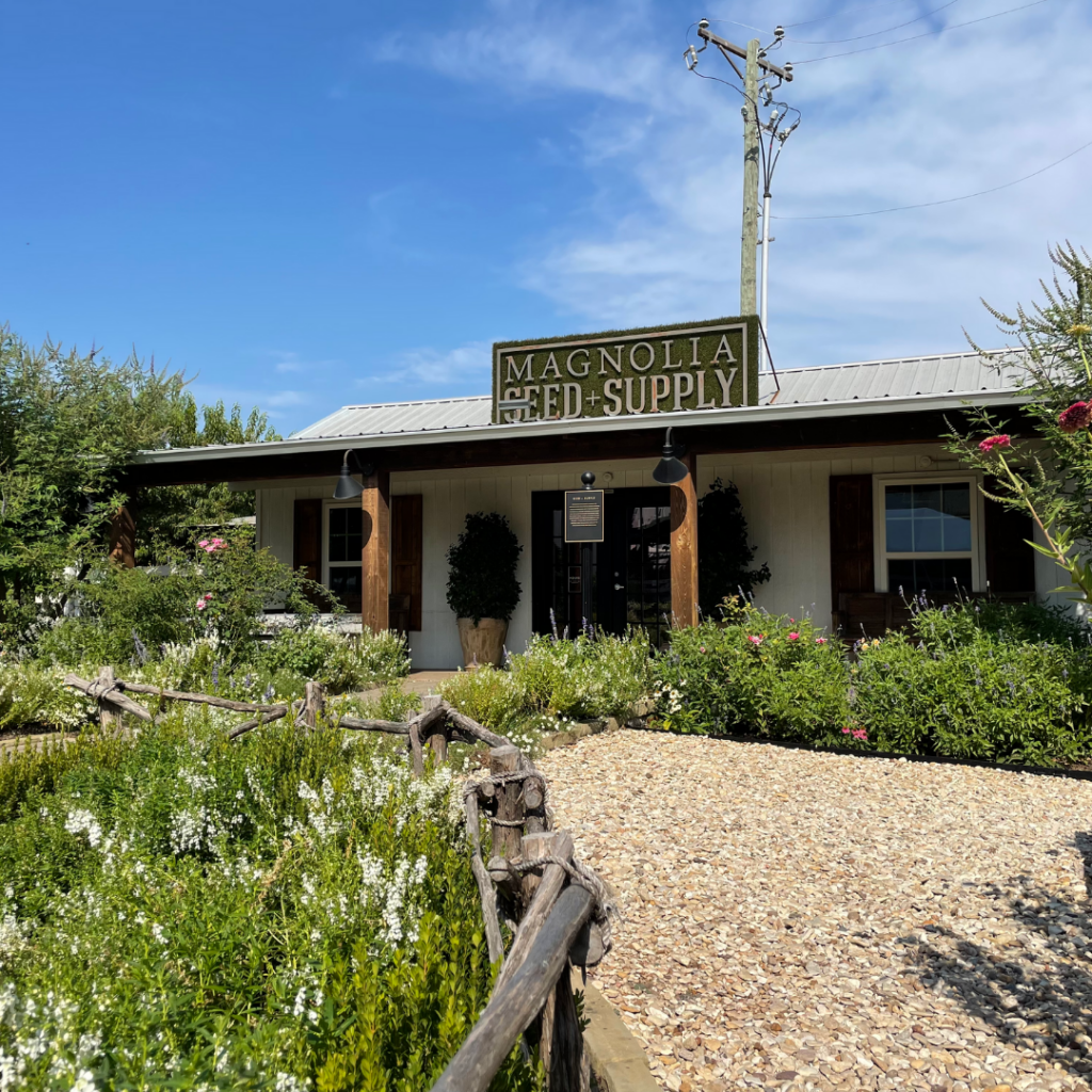 Farm+ Yard seed store Magnolia Silos