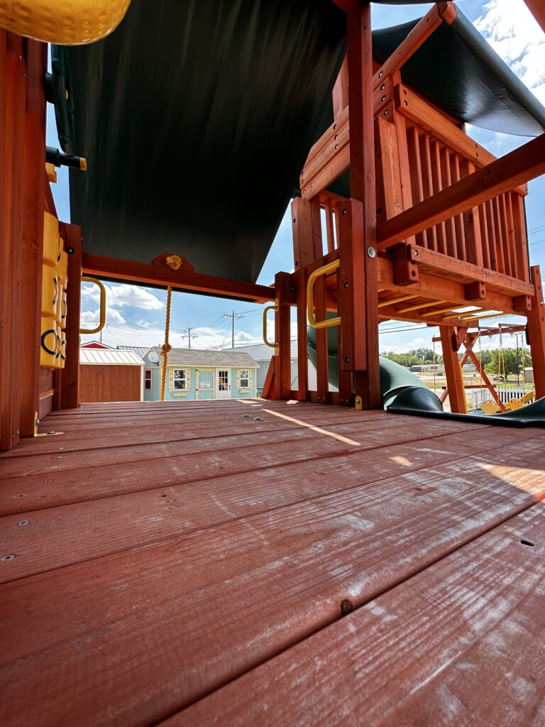 24 Square Foot Main Deck on the Parrot Island Playcenter Config 5